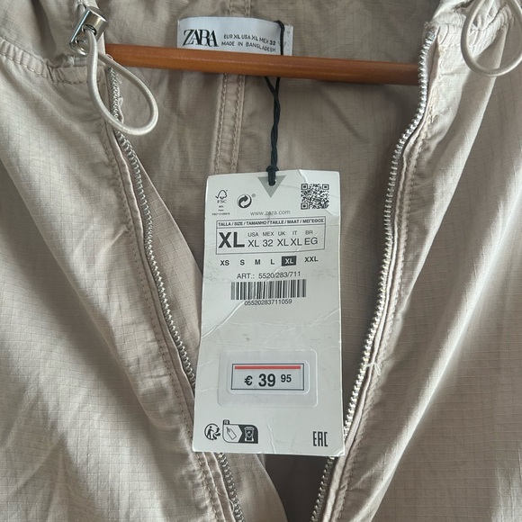 Zara jumper. Xl but fits more like large - Picture 1 of 4